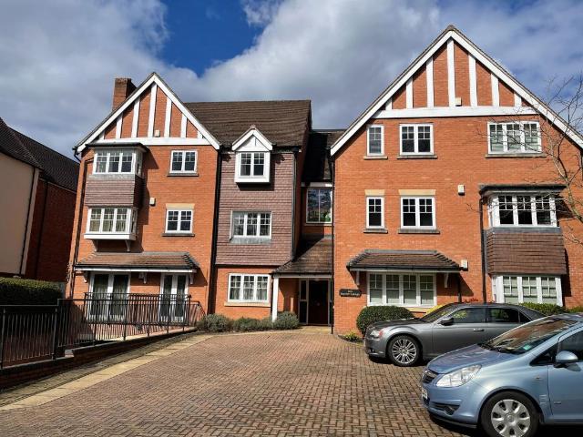 Flat for sale in Solihull, Elmdon Heath