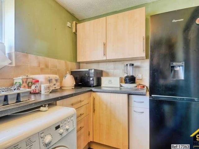 Flat for sale in Hodge Hill, West Midlands