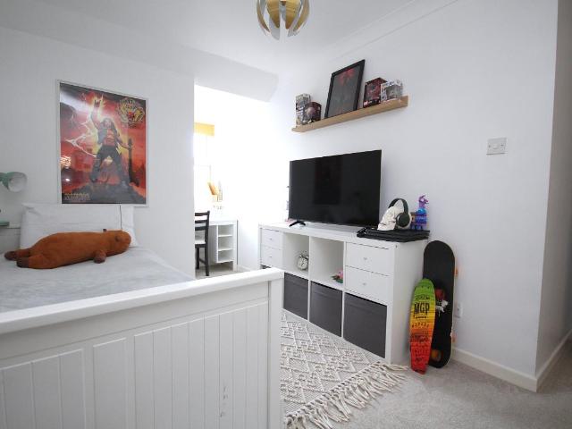 Flat for sale in Poole