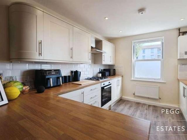 Flat for sale in Babbacombe