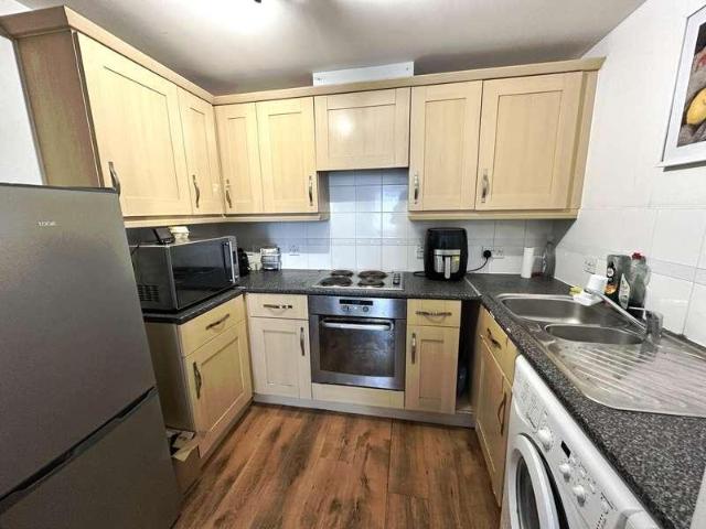 Flat for sale in Wincheap, The Bridge