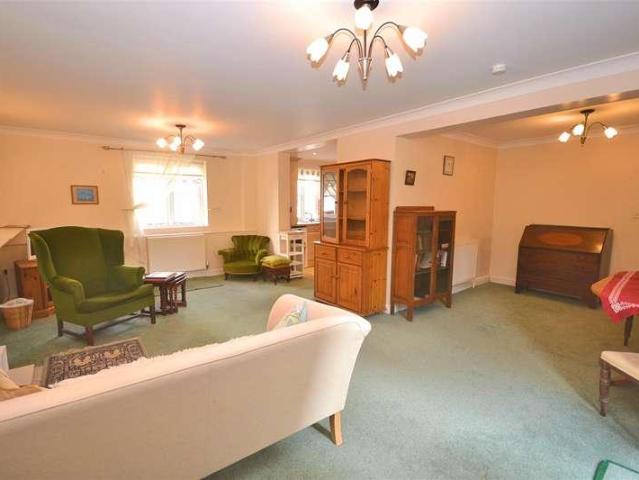 Flat for sale in Dorchester, Dorset