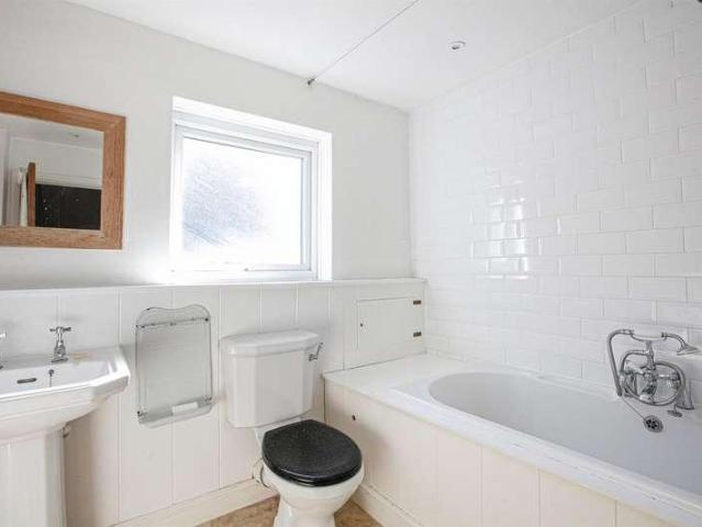 Flat for sale in Old Kent Road, Greater London