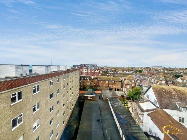 Flat for sale in Old Town, Heathlands