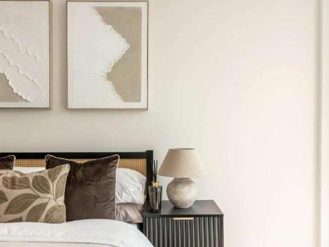 Flat for sale in London Borough of Lewisham, Lower Sydenham