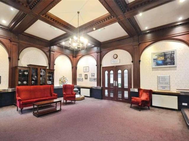 Flat for sale in Walton, Eastbridge