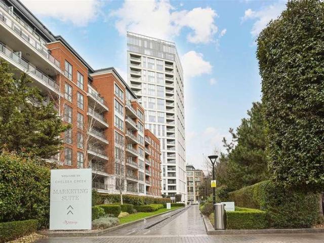 Flat for sale in Greater London