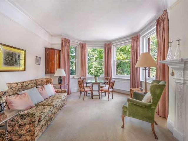 Flat for sale in Kensal Town, Maida Vale