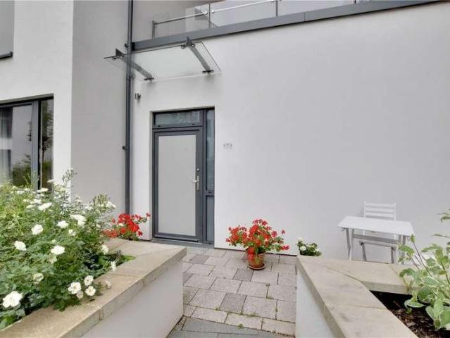 Flat for sale in Greenwich Town Centre, Greater London