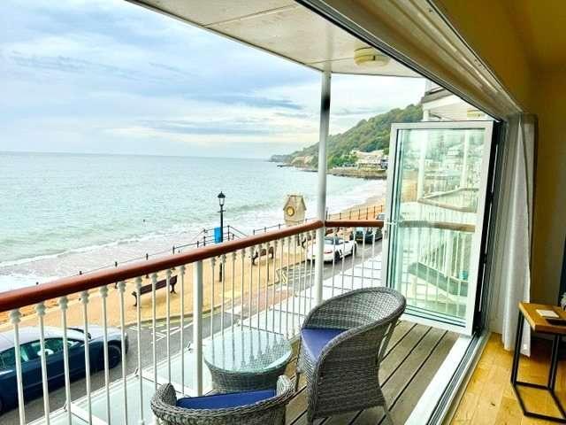 Flat for sale in Cowlease, Ventnor