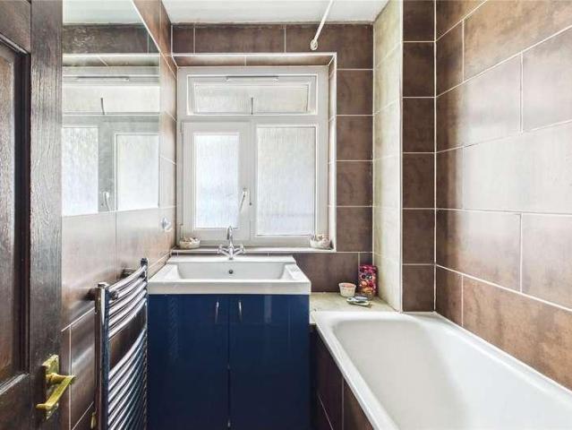 Flat for sale in Streatham Hill, Isle Of Man