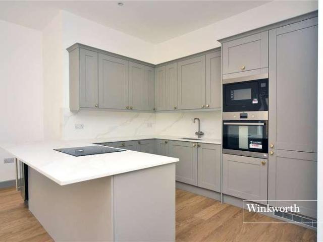 Flat for sale in Greater London