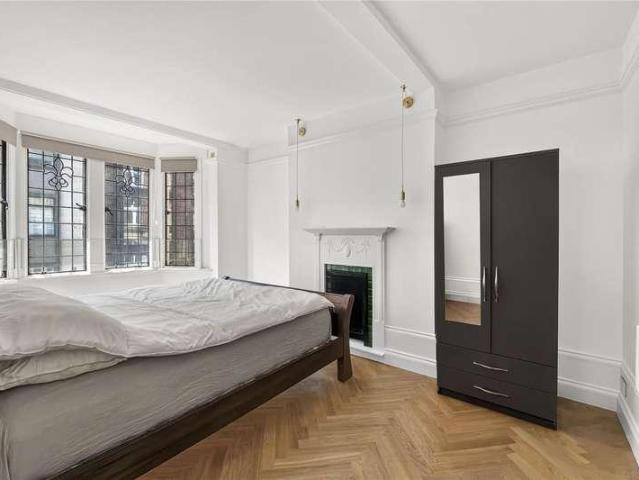 Flat for sale in East Marylebone, Mayfair