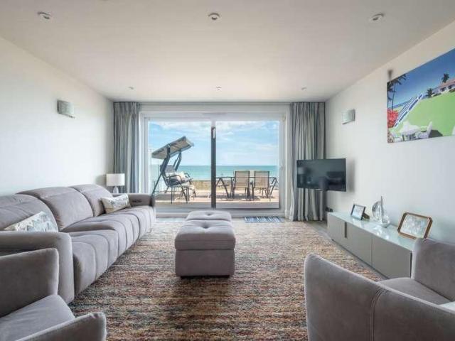 Flat for sale in Sandbanks, Poole