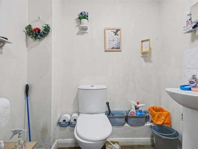 Flat for sale in Sherwood, Haddon