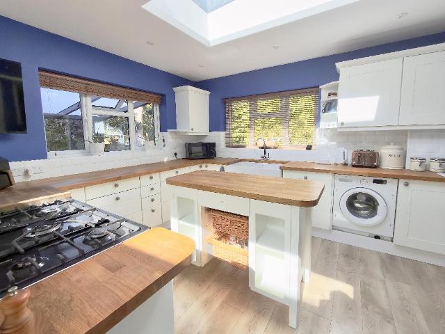 Flat for sale in West Cliff, Bournemouth