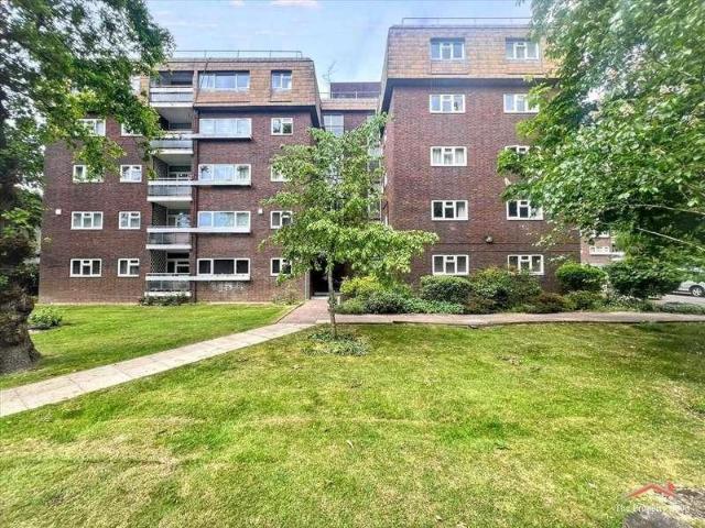 Flat for sale in Greater London