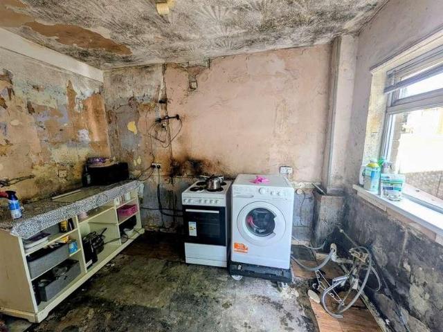 Flat for sale in Caerau, Cardiff