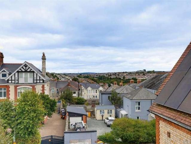 Flat for sale in Lipson, Mount Wise