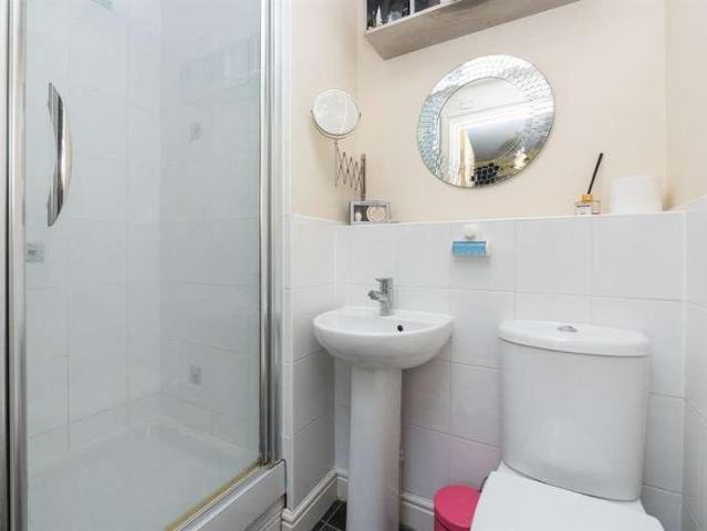 Flat for sale in Stokes Croft, Feckenham