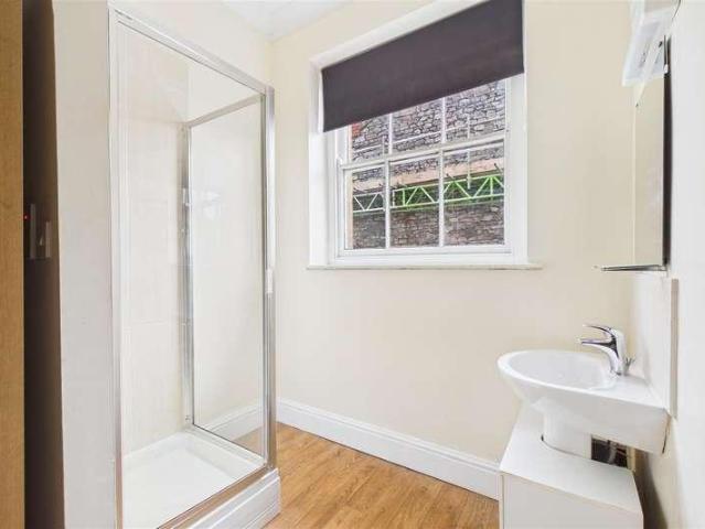 Flat for sale in Clifton Village, Feckenham