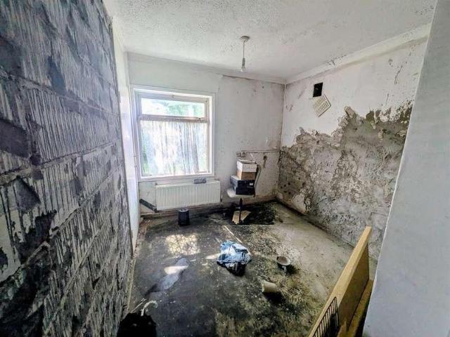 Flat for sale in Caerau, Cardiff