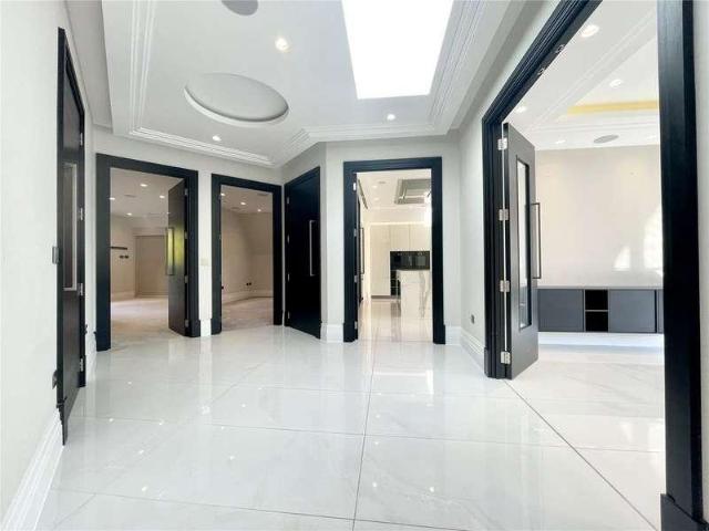 Flat for sale in Hadley Wood, Greater London