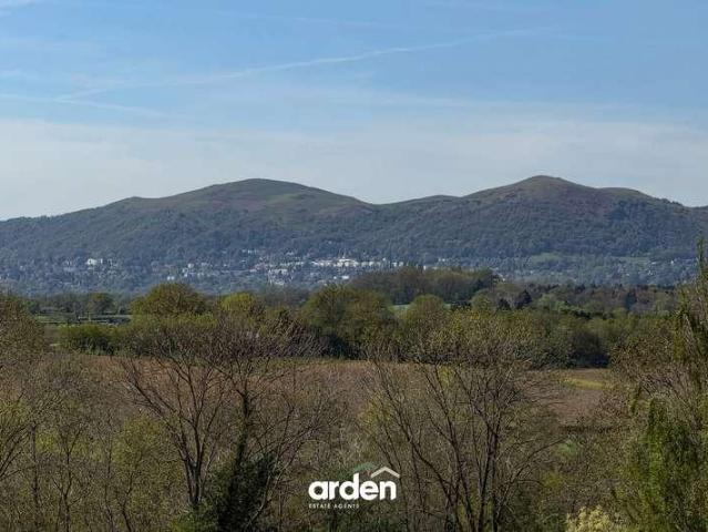 Flat for sale in Colletts Green, Forthampton
