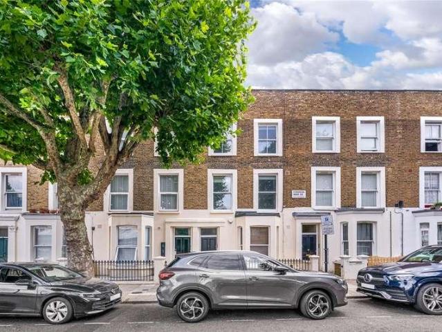 Flat for sale in Maida Hill, Greater London