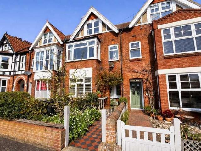 Flat for sale in Comers, Norfolk