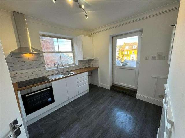Flat for sale in Walton, Eastbridge