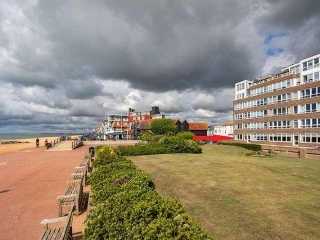 Flat for sale in Hythe, Folkestone