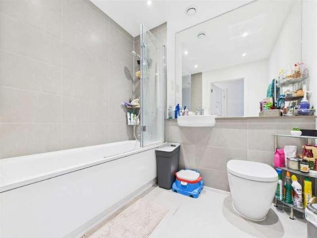 Flat for sale in London, Whitechapel