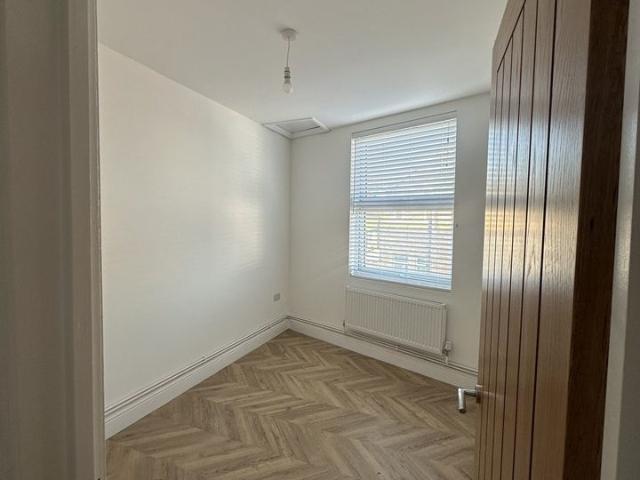 Apartment for rent in London Borough of Lewisham, Brockley