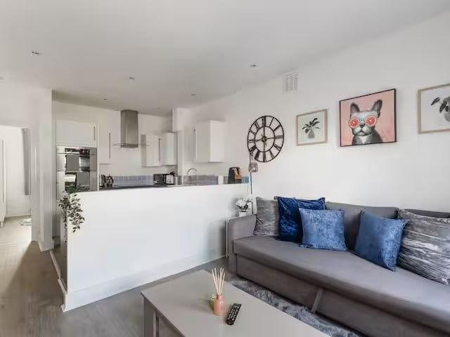 Apartment for rent in West Kensington, Greater London