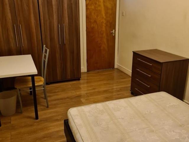 Apartment for rent in Manor House, Greater London