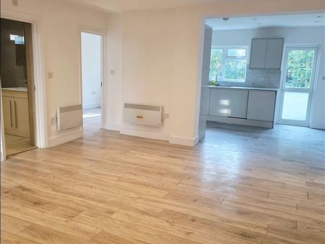Apartment for rent in Colindale, Greater London