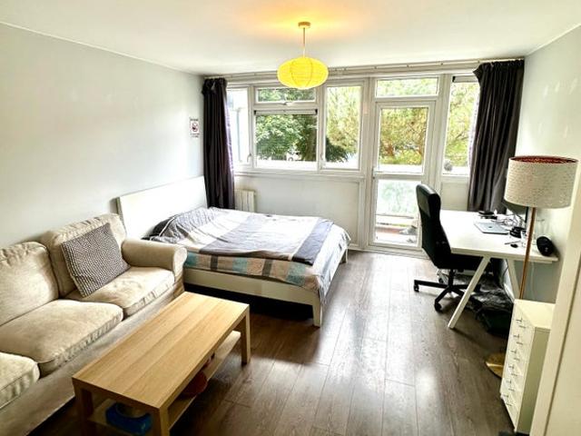 Apartment for rent in Oval, Greater London