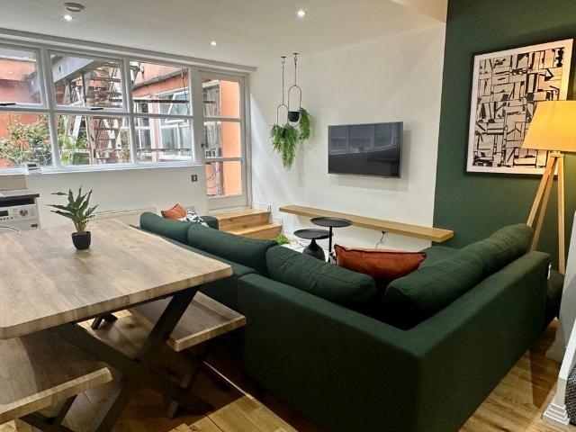 Apartment for rent in City Centre, Georgia