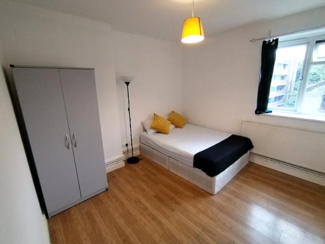 Apartment for rent in Stoke Newington, Isle Of Man