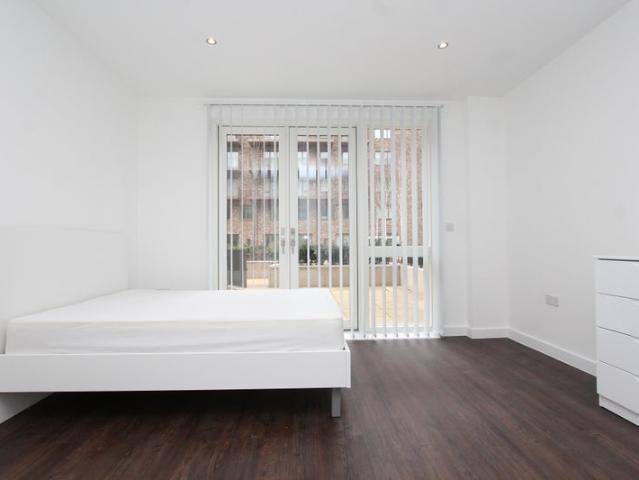 Apartment for rent in Royal Albert Wharf, Greater London