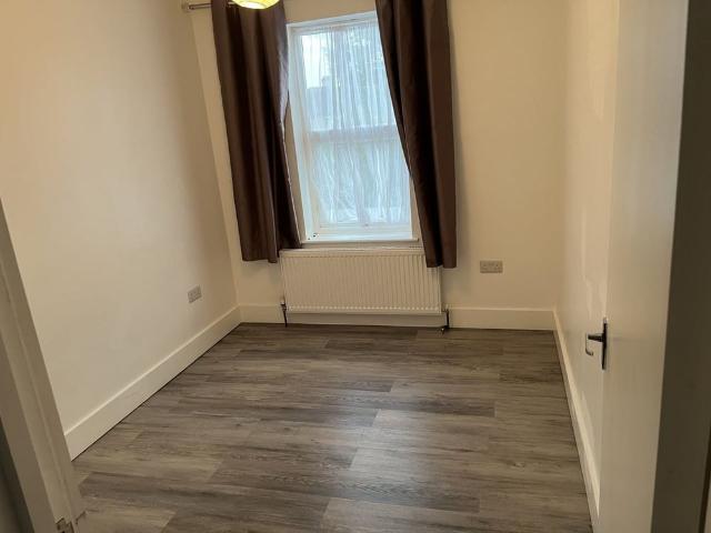 Apartment for rent in Lane, Greater London