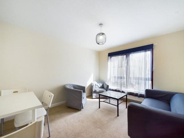 Apartment for rent in Mayfield, Newington