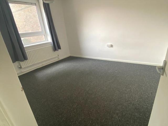 Apartment for rent in Poplar Grove, Greater London