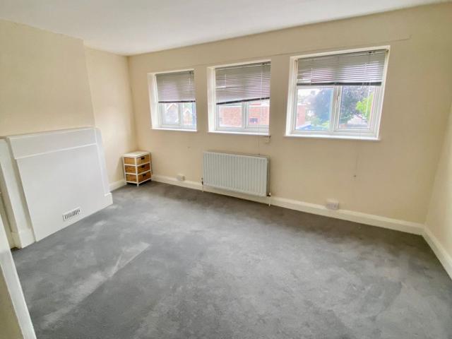 Apartment for rent in West Wickham, Greater London