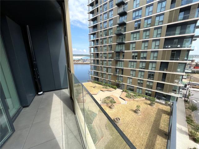 Apartment for rent in Brompton, Gillingham