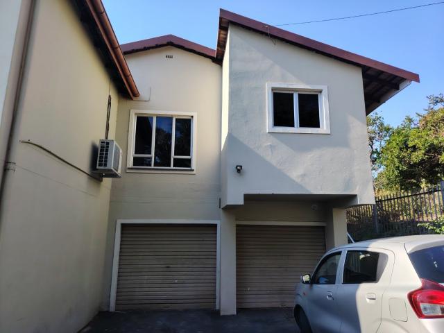 Apartment for rent in Escombe, Queensburgh