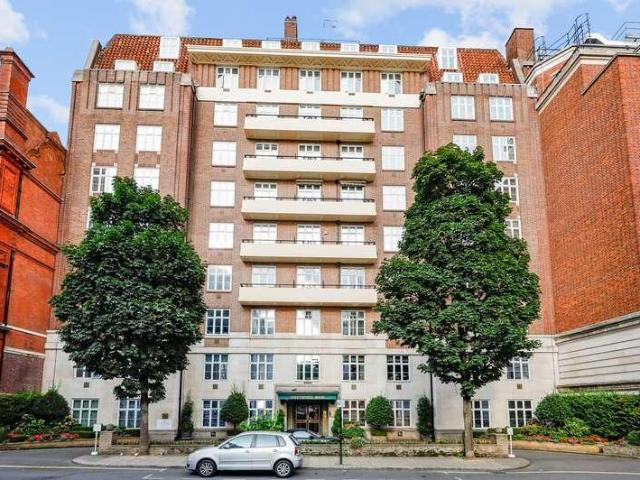 House for rent in Covent Garden, Victoria
