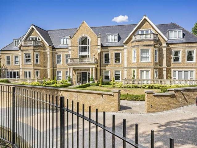 Apartment for rent in Cockfosters, Greater London
