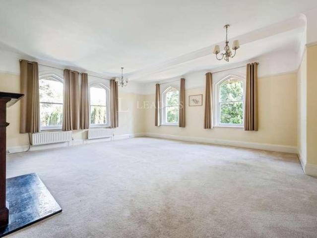 Apartment for rent in South Park, Red Hill
